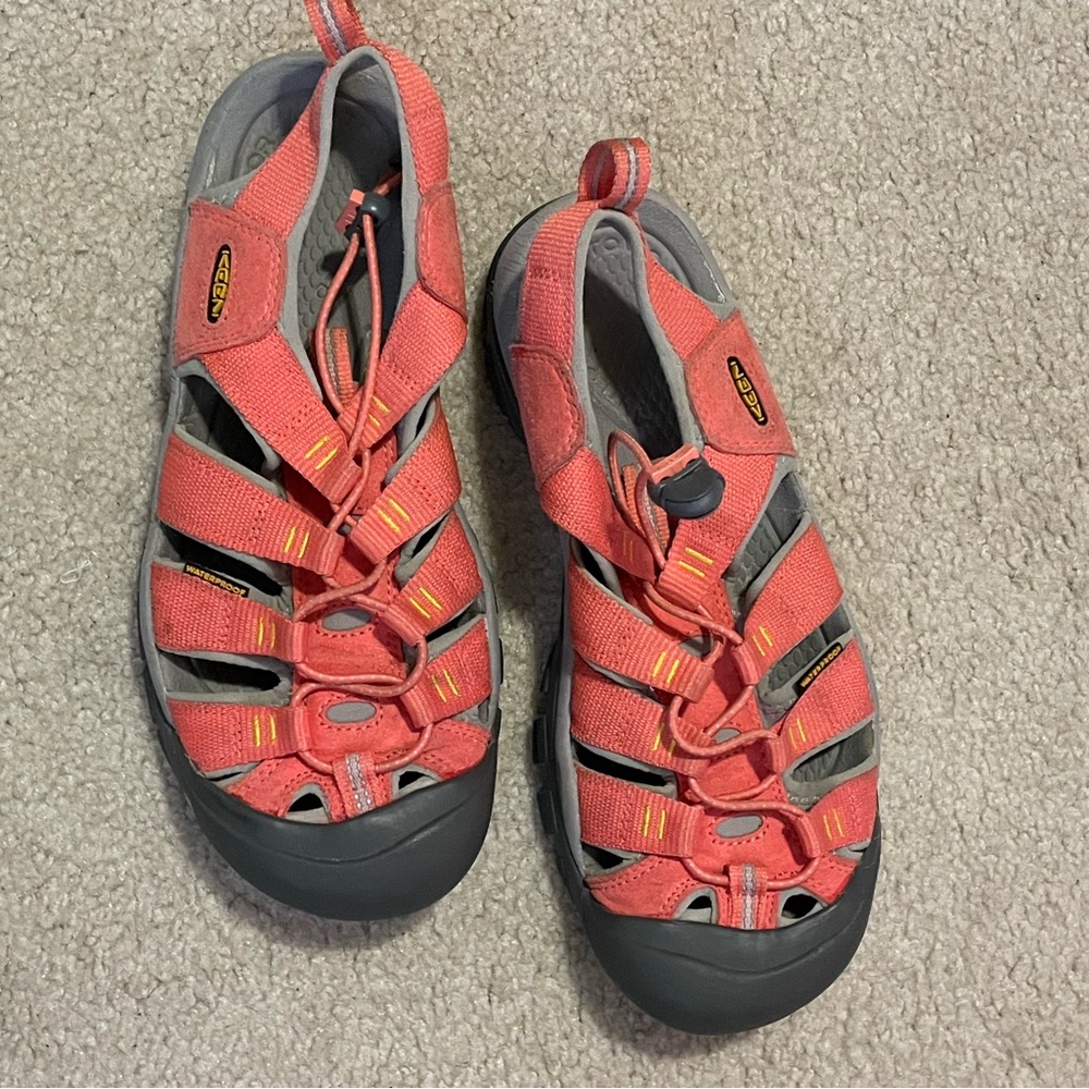 Keens, Women’s size 10
